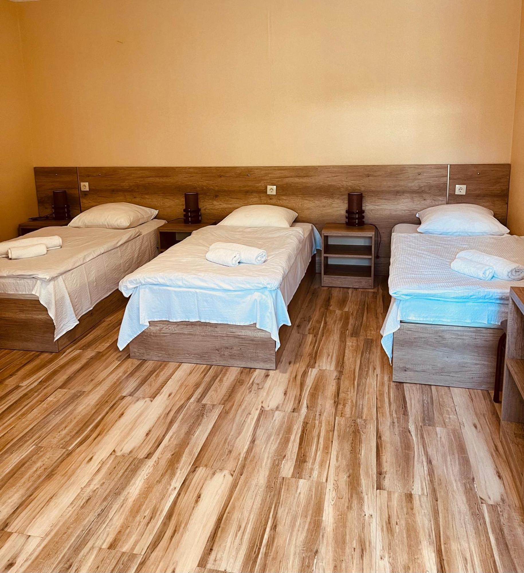 Soso Burduli'S Guesthouse Казбеги Екстериор снимка