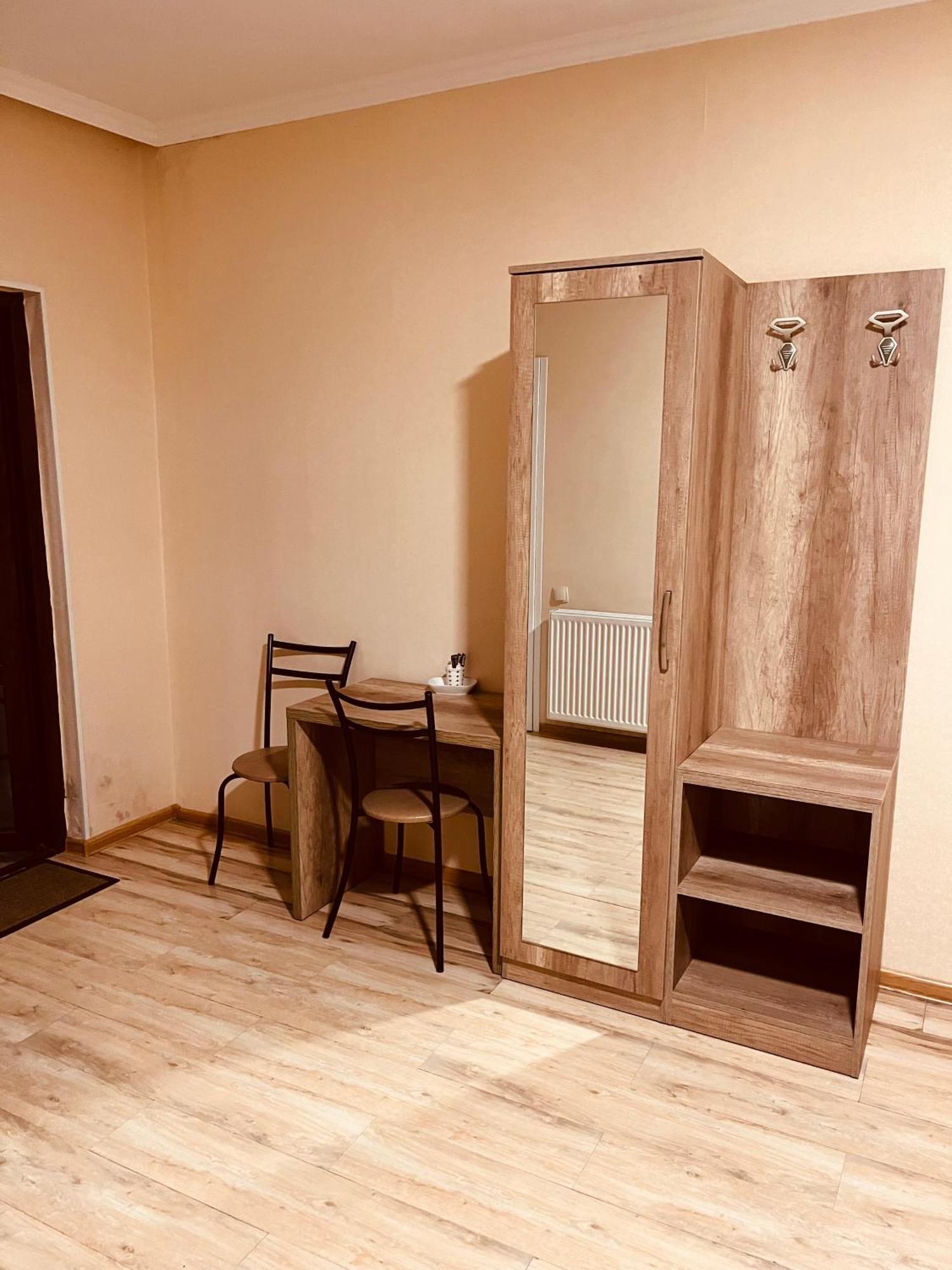 Soso Burduli'S Guesthouse Казбеги Екстериор снимка